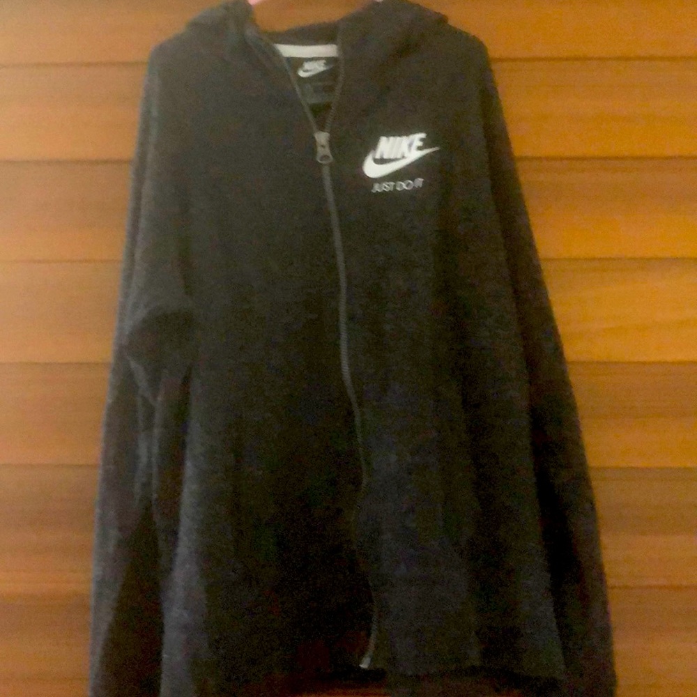 Nike light weight sweatshirt jacket